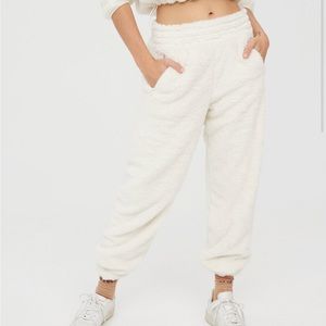 Aerie Sherpa Jogger